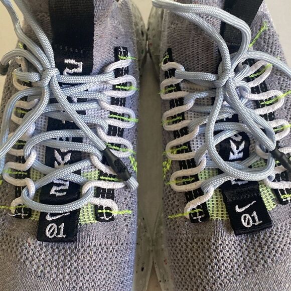 NIKE Space Hippie 01 Gray Volt CQ3986-002 Men’s Sneakers Size 8.5 - Picture 2 of 9